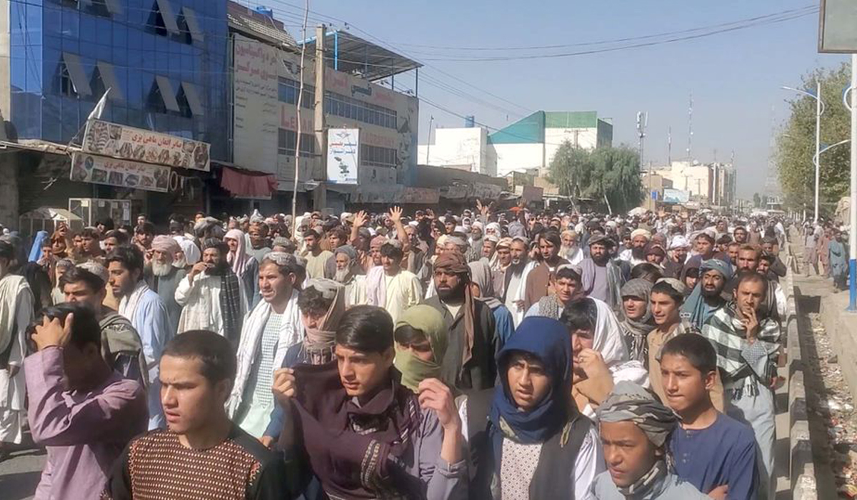 Thousands protest against Taliban in Kandahar over evictions